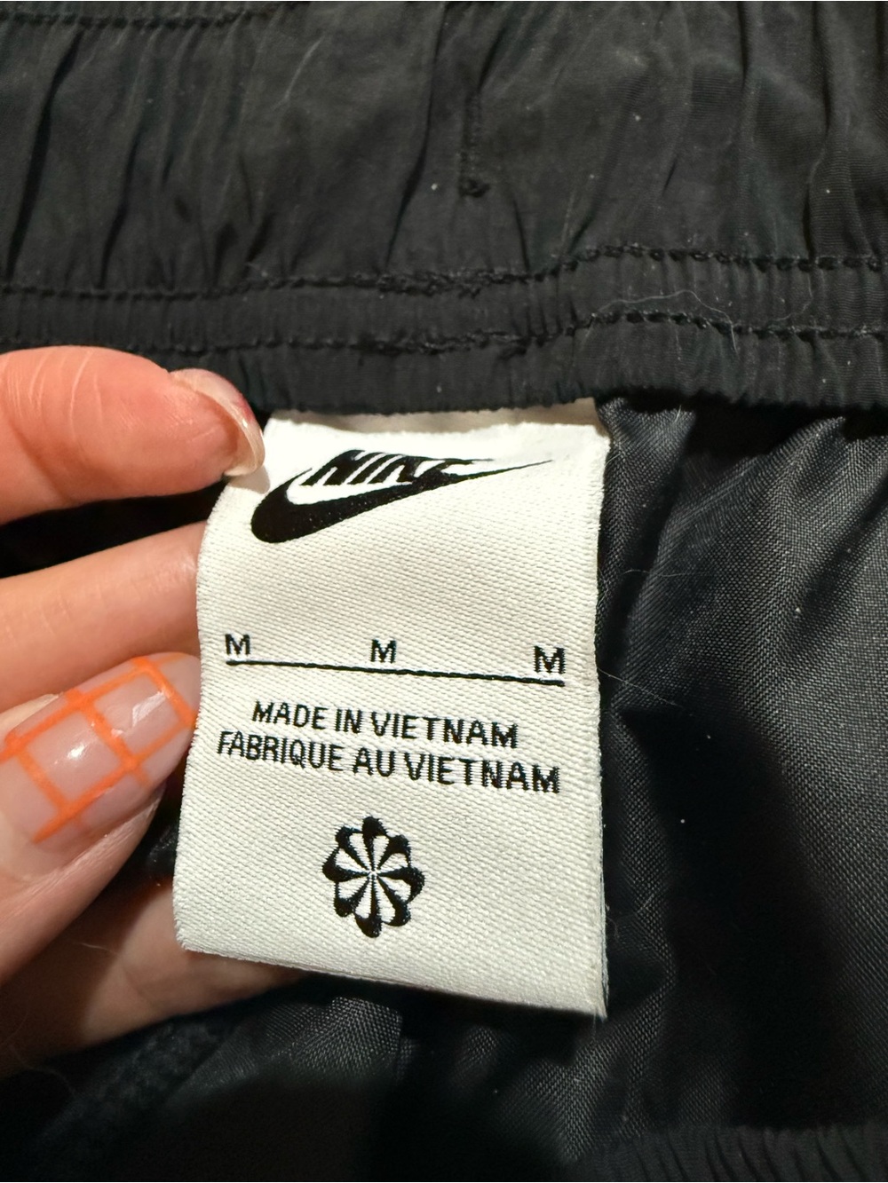 Nike Black A-Line Athletic Skirt with Elastic Hem - Picture 3 of 3